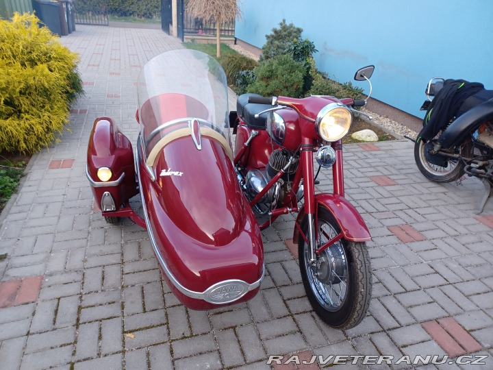 Jawa 350 360 panelka a side 1973