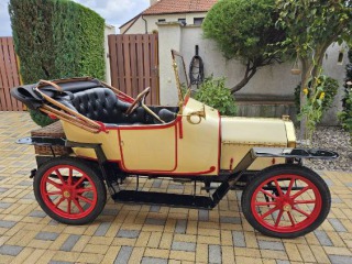 Ostatní značky Ostatní modely LE ZEBRE 1913 REZERVACE 1913