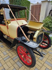 Ostatní značky Ostatní modely LE ZEBRE 1913 REZERVACE 1913