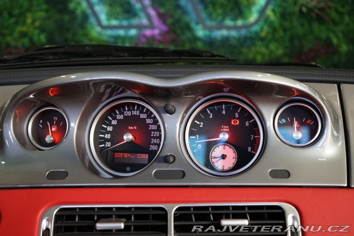 BMW Z8 Roadster Hardtop Manuál V 2000