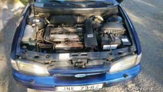Ford Mondeo 1. generace, 1.8 CLX 1994