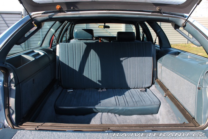 Oldsmobile Ostatní modely Custom Cruiser 5.0 1992