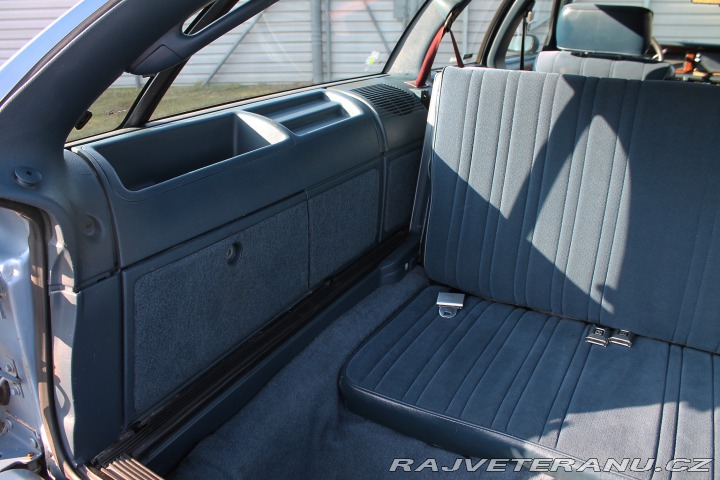 Oldsmobile Ostatní modely Custom Cruiser 5.0 1992