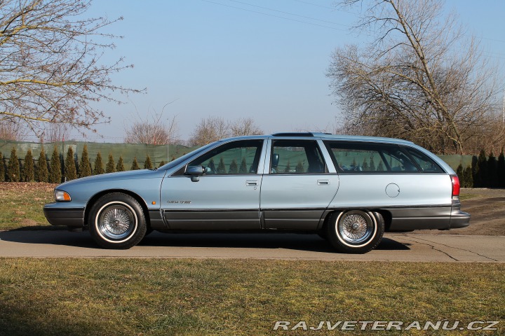 Oldsmobile Ostatní modely Custom Cruiser 5.0 1992
