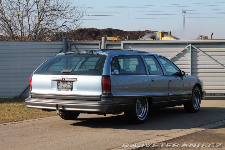 Oldsmobile Ostatní modely Custom Cruiser 5.0 1992