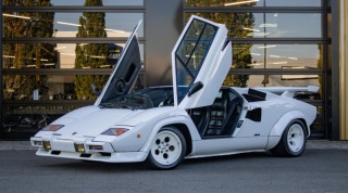 Lamborghini Countach 