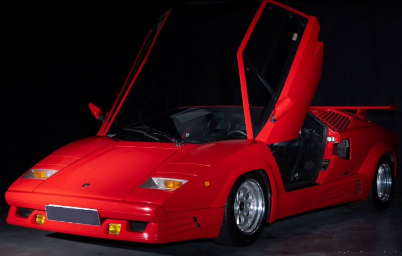 Lamborghini Countach 