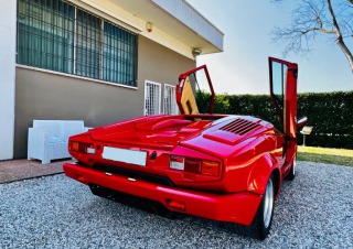 Lamborghini Countach 1990