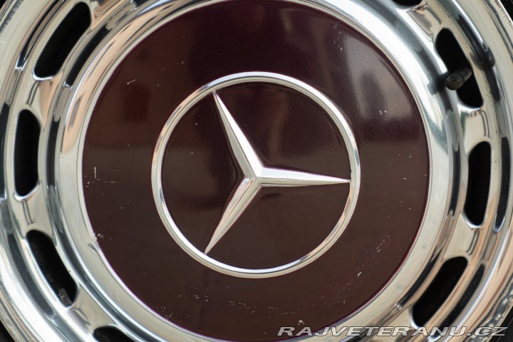 Mercedes-Benz 280 SE 1973