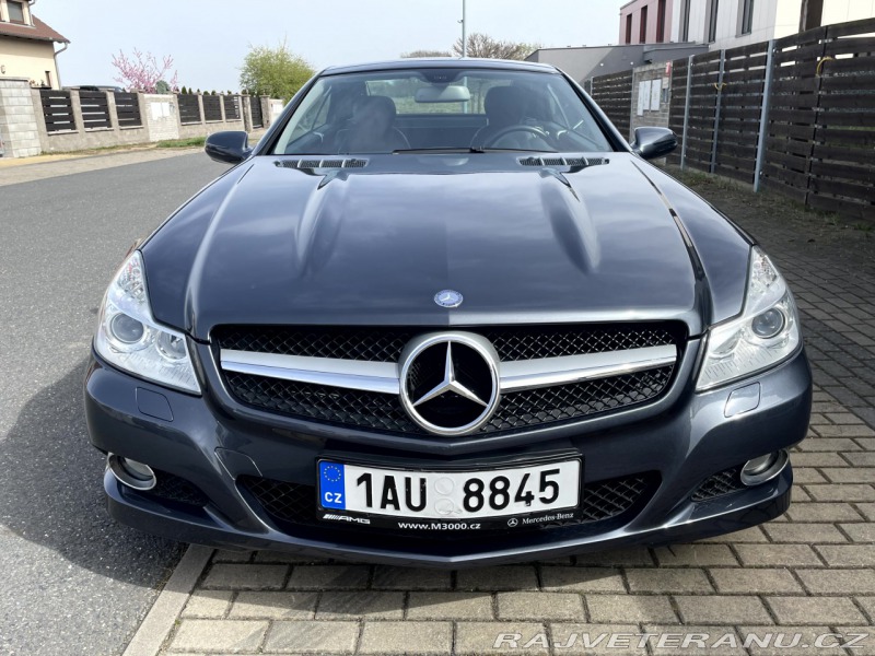 Mercedes-Benz SL 