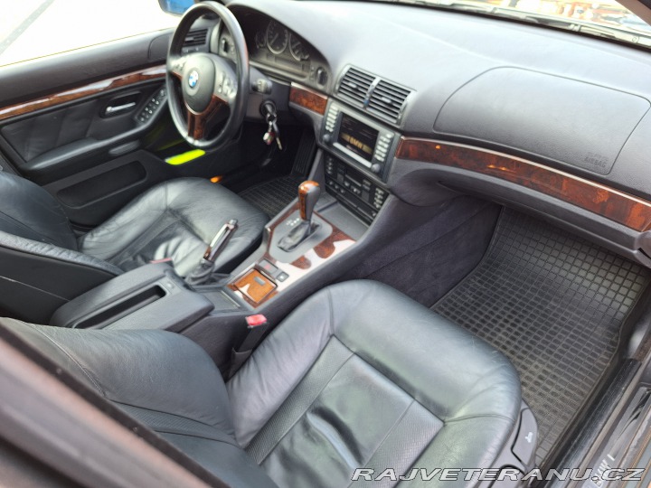 BMW 5 E39,525i 2004