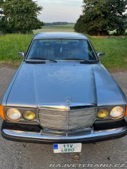 Mercedes-Benz 300 300 CD kupé 1982