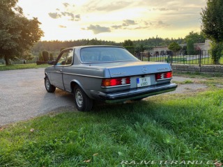 Mercedes-Benz 300 300 CD kupé 1982