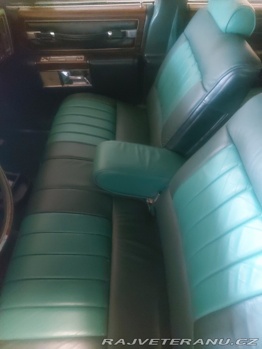 Cadillac DeVille sedan 1978