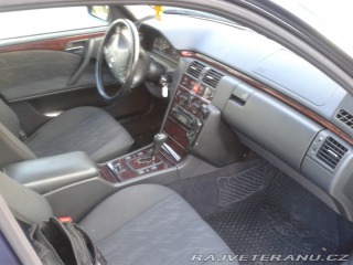 Mercedes-Benz E W 210 2000