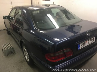 Mercedes-Benz E W 210 2000