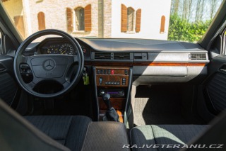 Mercedes-Benz 200 TE 16V SW 1993