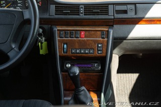Mercedes-Benz 200 TE 16V SW 1993