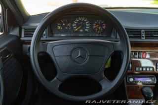 Mercedes-Benz 200 TE 16V SW 1993