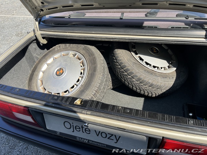 BMW 3 316 i automat 1988
