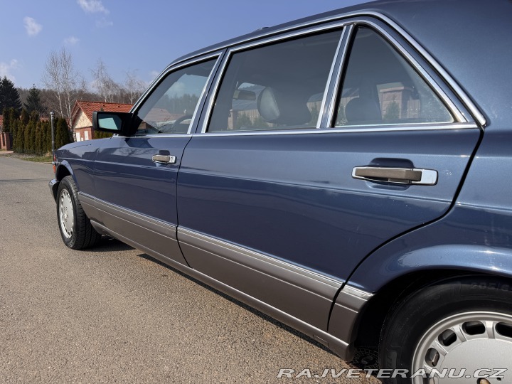 Mercedes-Benz 560 W126 560 SEL 1988