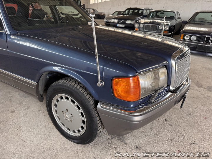 Mercedes-Benz 560 W126 560 SEL 1988