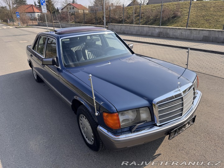 Mercedes-Benz 560 W126 560 SEL 1988