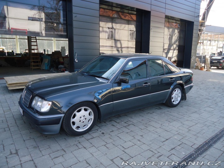 Mercedes-Benz E E500 1991