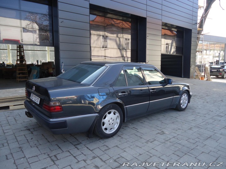 Mercedes-Benz E E500 1991