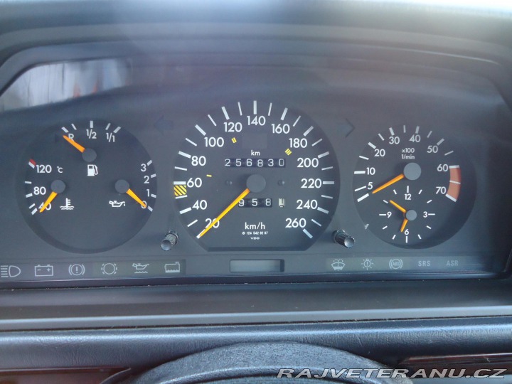 Mercedes-Benz E E500 1991
