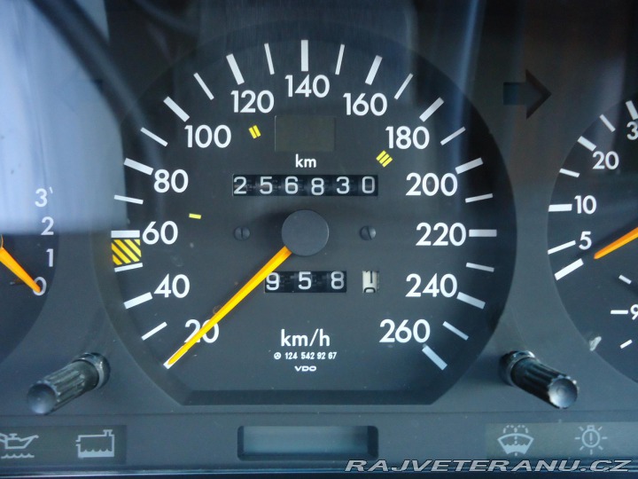 Mercedes-Benz E E500 1991