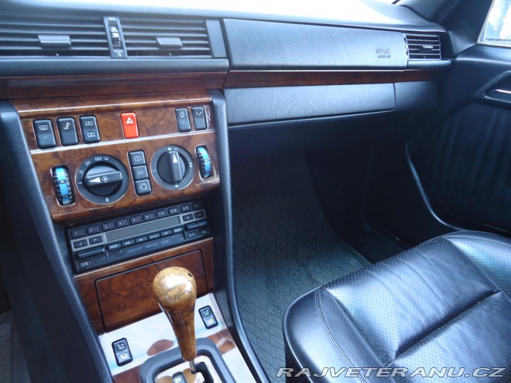 Mercedes-Benz E E500 1991