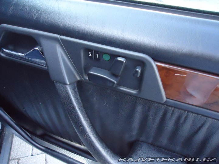 Mercedes-Benz E E500 1991