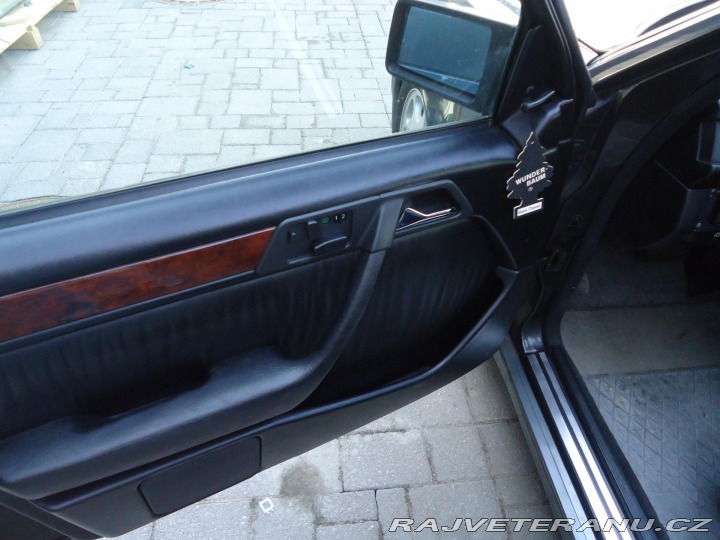 Mercedes-Benz E E500 1991