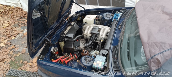 BMW 3 316i / e30 / 4dv 1990