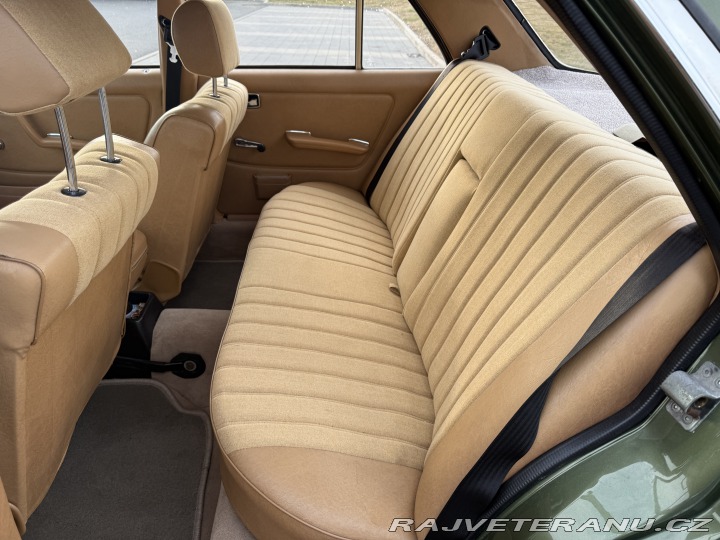 Mercedes-Benz 200 w124 200D 1980