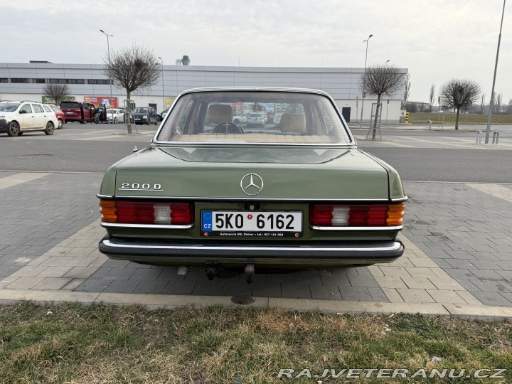 Mercedes-Benz 200 w124 200D 1980
