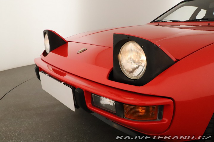Porsche 924 1977