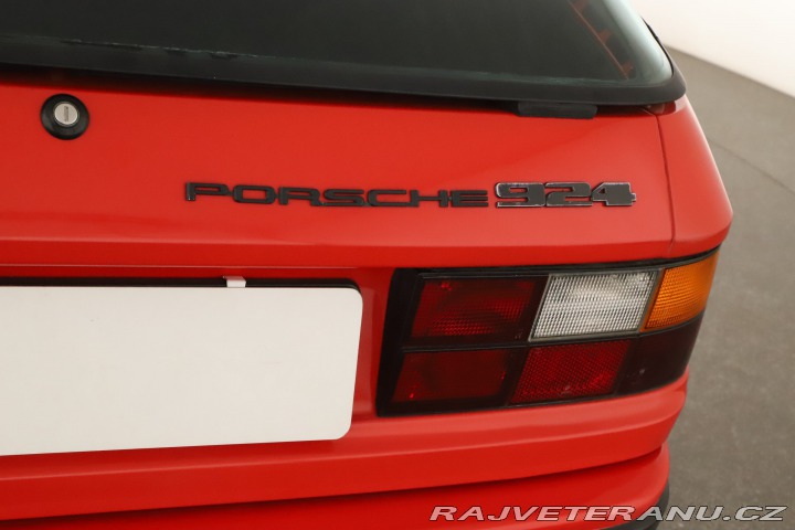 Porsche 924 1977