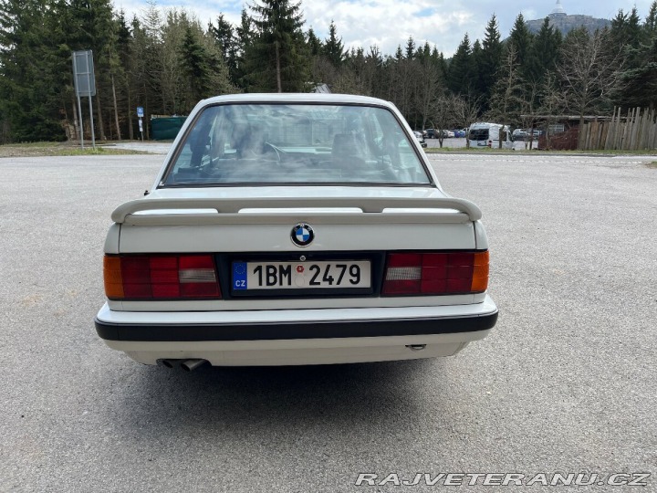 BMW 3 320i 1988