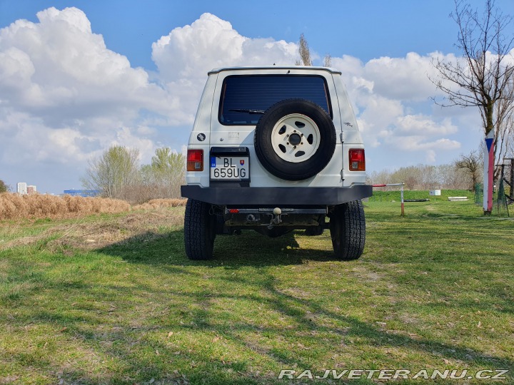 Mitsubishi Pajero 1990