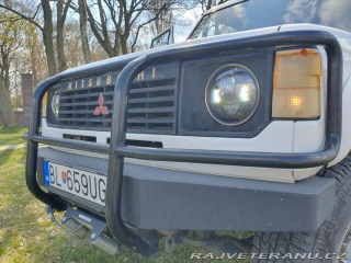 Mitsubishi Pajero 1990