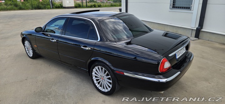 Jaguar XJ XJ 8 L 4.2 V8 2005