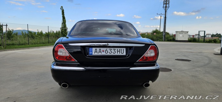 Jaguar XJ XJ 8 L 4.2 V8 2005