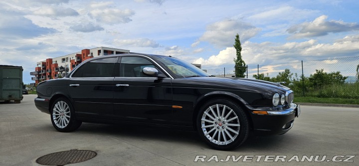 Jaguar XJ XJ 8 L 4.2 V8 2005