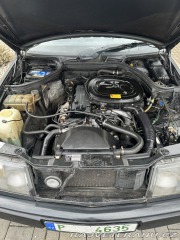 Mercedes-Benz 230 W124 1985