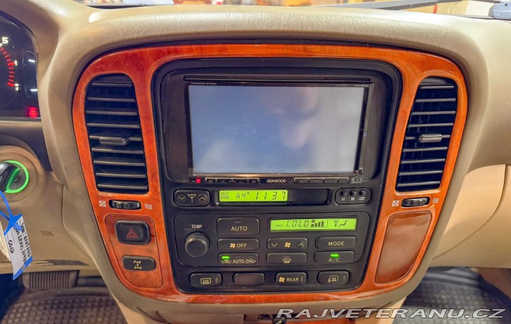 Lexus Ostatní modely LX470-4.7i-V8,7 Miest 2000