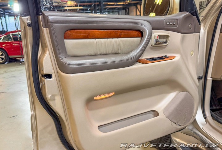 Lexus Ostatní modely LX470-4.7i-V8,7 Miest 2000