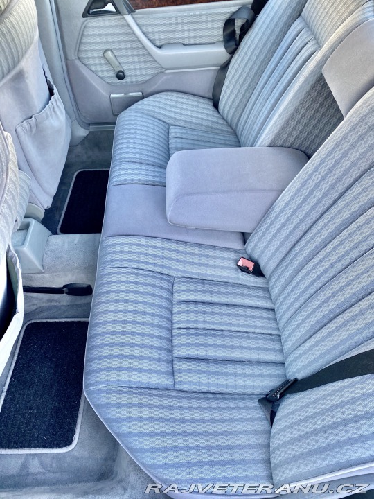 Mercedes-Benz 230 124 1990