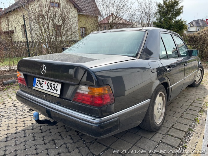 Mercedes-Benz 230 124 1990